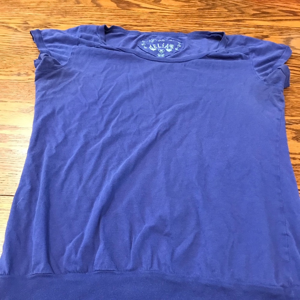 Old school navy Delia’s short sleeve shirt size M